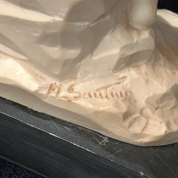 Figurine of Nude Goddess with Cherub - Picture 5 of 5